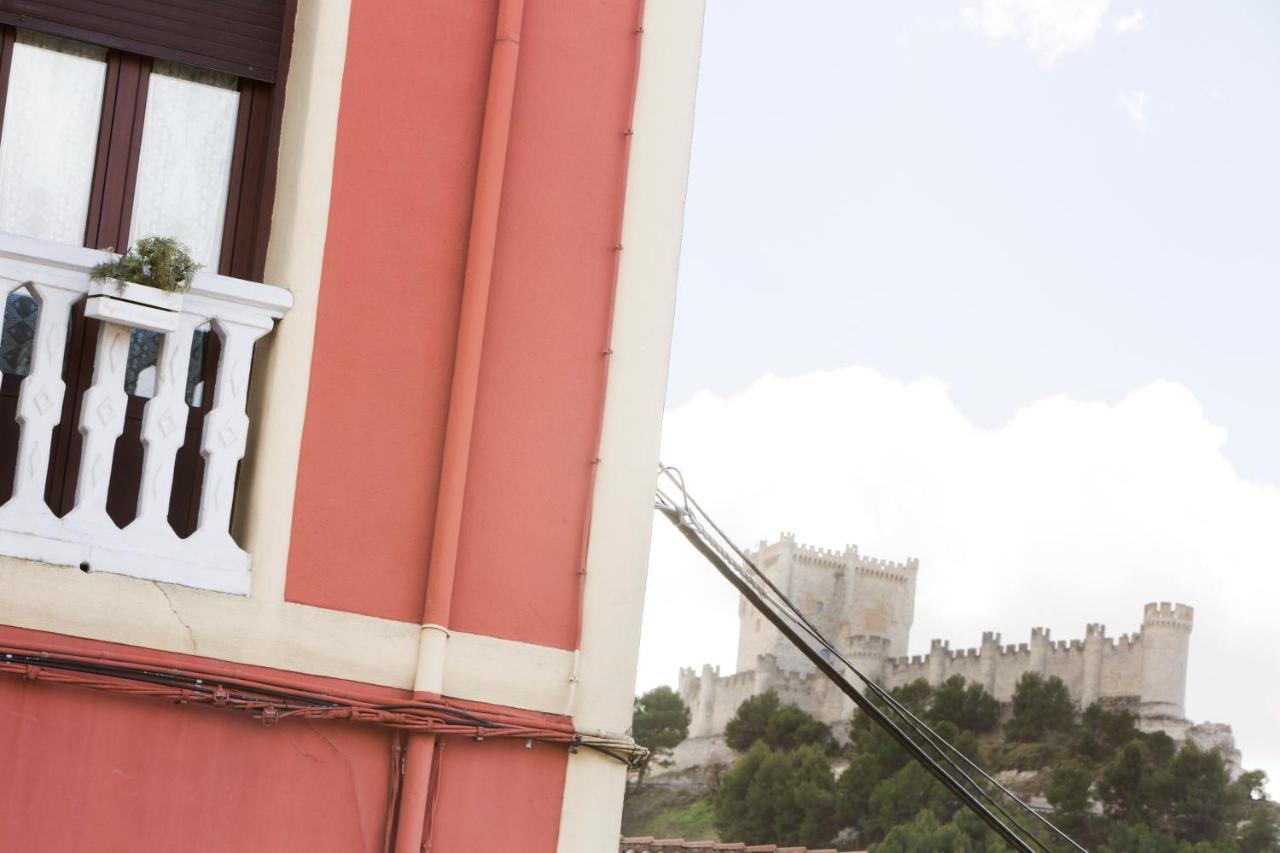 Alojamiento Rural Pueblo De La Ribera Peñafiel Exterior foto